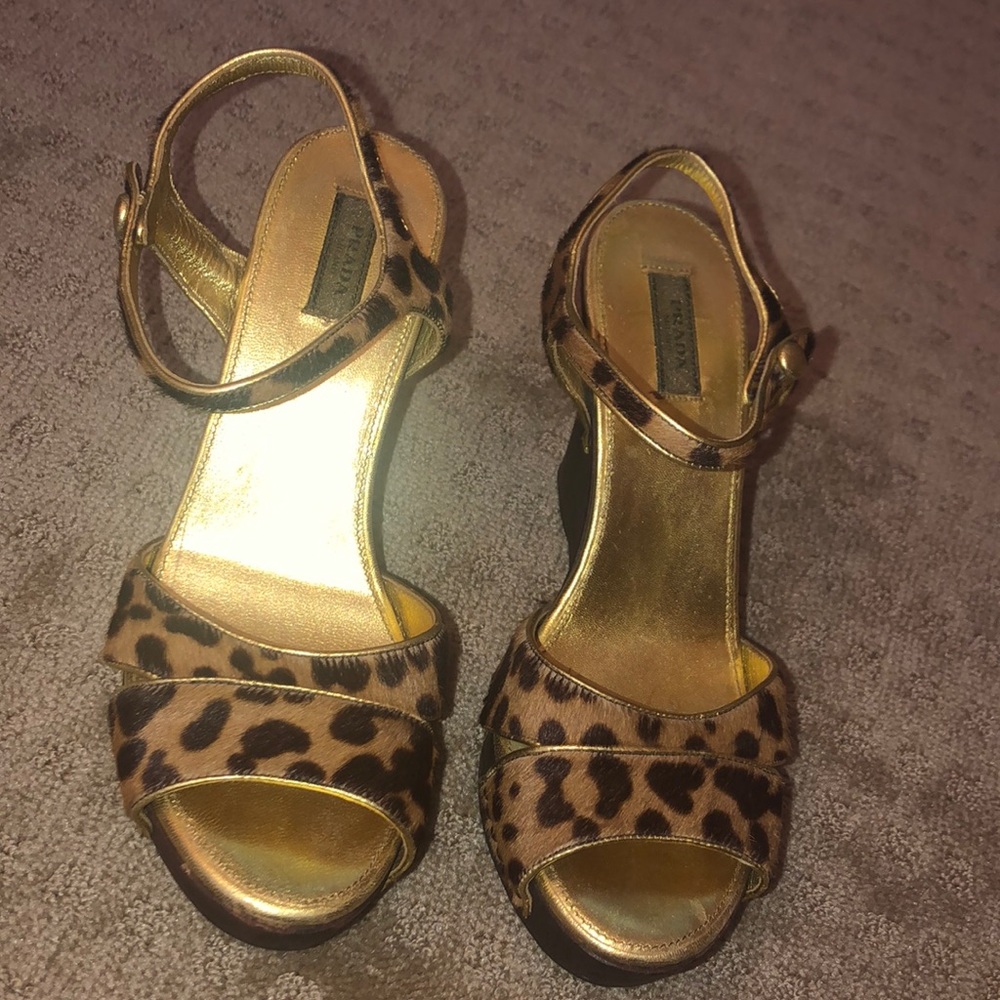 Prada wedges size 7